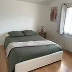 Maison Proche De L'aeroport Et Nantes Vakantiehuis Rezé