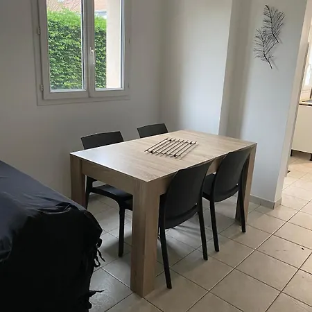 بيت للعطل Maison Proche De L'aeroport Et Nantes *